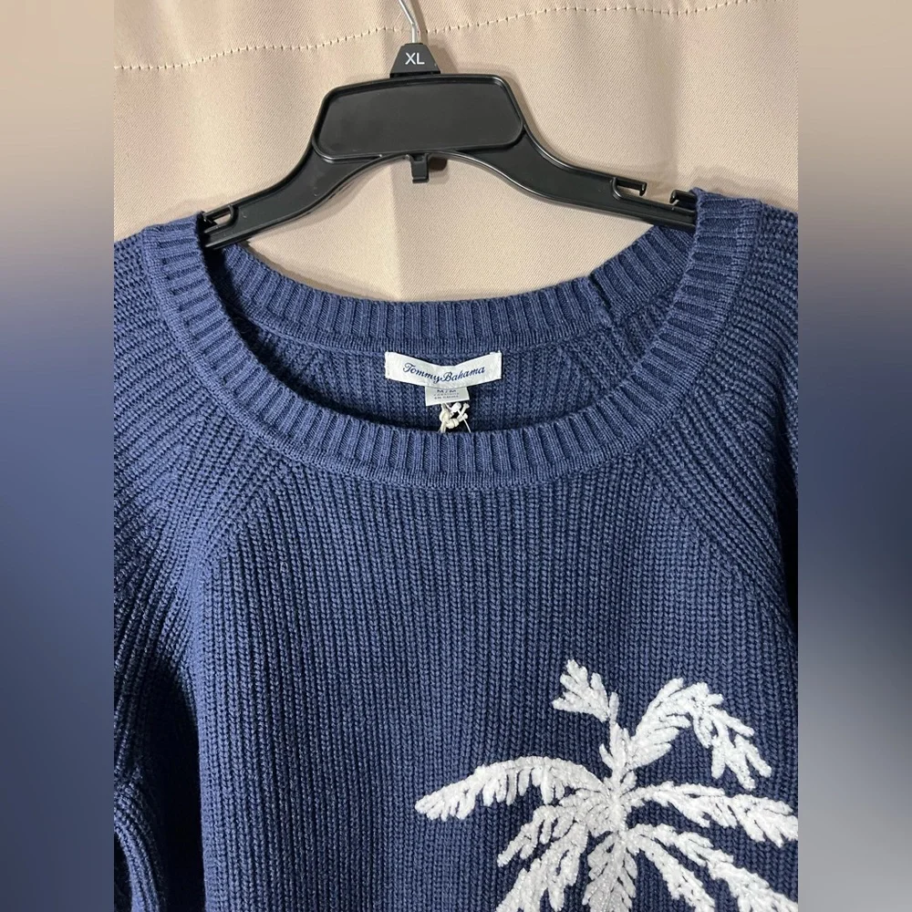 2 for $60🌺 Tommy Bahama Navy Blue Crew Neck Sweater - Picture 4 of 9